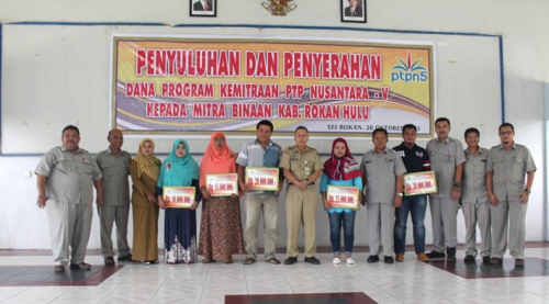36 UKM Siak Terima Dana Kemitraan PTPN V