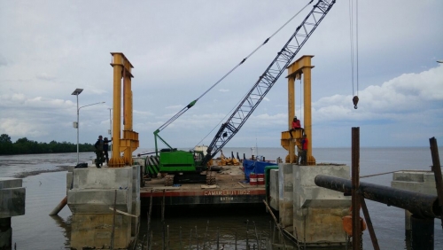 MB Dermaga II Air Putih Bengkalis Mulai Dipasang, Kadishubkominfo Tepis Isu Barang Bakas