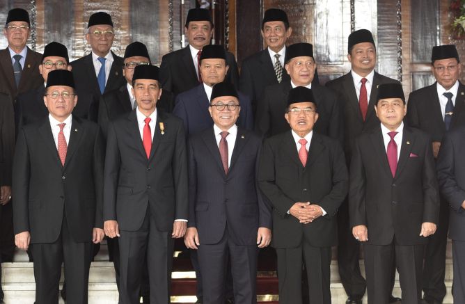 Presiden Kaji Ulang Tujuh Megaproyek DPR