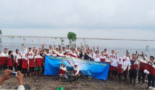 Tekan Laju Abrasi Pulau Bengkalis, KKP Bersama DKP Bengkalis Gelar Bimtek Penanman Vegetasi Pantai