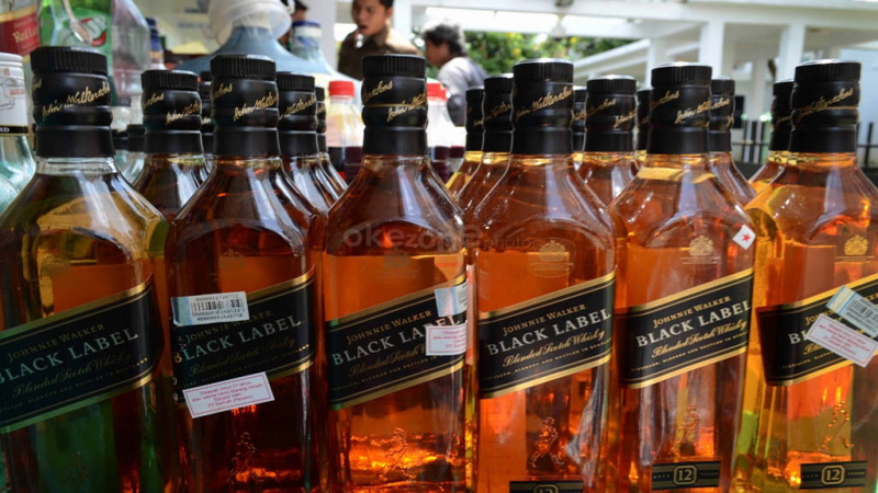 Pemerintah Kecamatan Larang Warga Minum Miras 