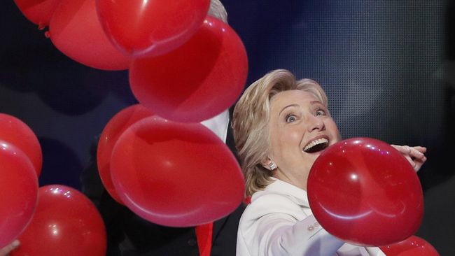 Hillary Clinton Kembali Unggul dari Donald Trump dalam Survei