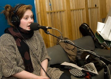 Adele Pecahkan Rekor di Peringkat Lagu Billboard