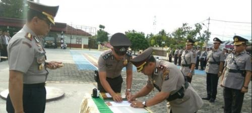 Polres Meranti Gelar Upacara Sertijab 10 Pejabat Utama, Barliansyah: Bertugas Harus Ikhlas, Luruskan
