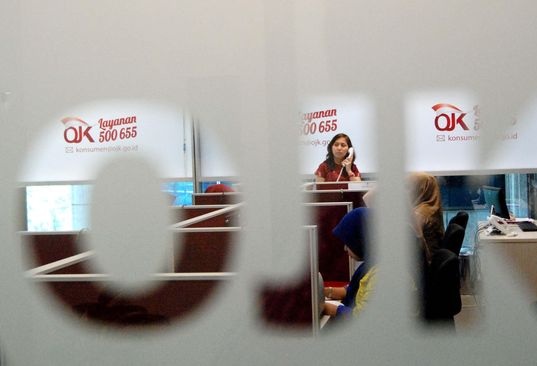 OJK Larang Monopoli Bisnis Bancassurance Mulai Juni 2016 