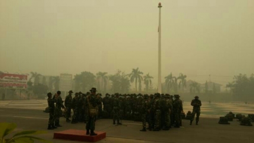 Kabut Asap Merajalela, Pemkab Inhu Datangkan Bantuan dari Kesatuan Kostrad