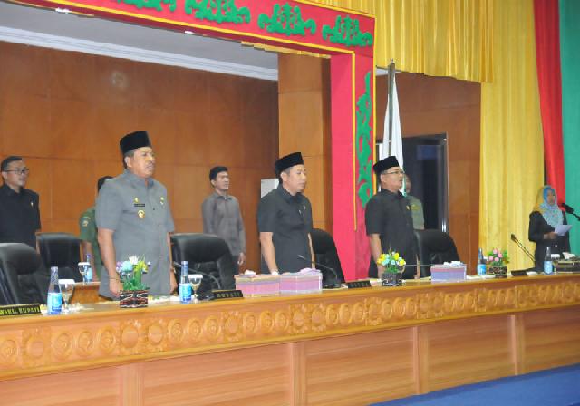 DPRD Siak Kembali Gelar Paripurna Enam Fraksi Beri Tanggapan