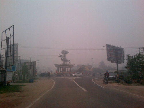 Diguyur Hujan, Kabut Asap di Inhu Justru Makin Pekat
