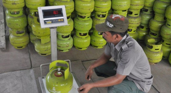 Pangkalan Wajib Sediakan Timbangan Elpiji