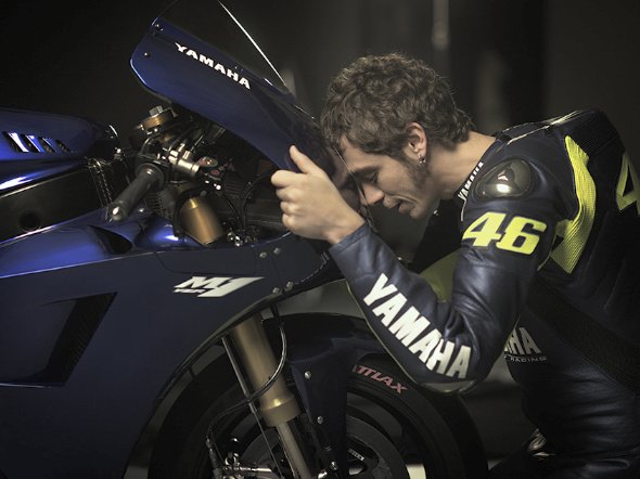 Tampil Konsisten Rossi Tuai Pujian