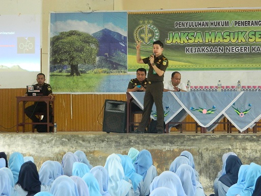 Jaksa Masuk Sekolah di SMAN 2 Bangkinang Kota