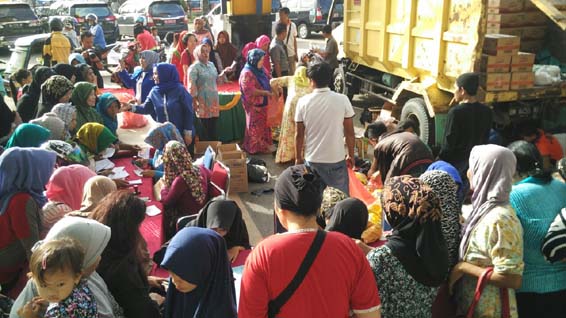 Peminat Membludak, Pasar Murah Partai Demokrat di Rohul Sekejap Ludes 