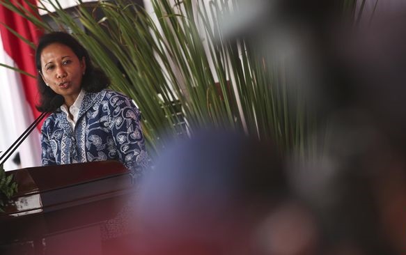 Menteri Rini: Holding BUMN Migas Jaga Daya Saing Harga Gas