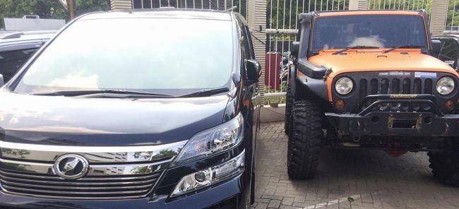 KPK Sita Dua Mobil Pribadi Tersangka Suap Bupati Subang Ojang
