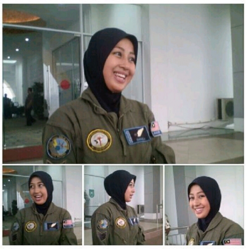 Ada Pramugari Cantik di Tengah Evakuasi Warga Malaysia