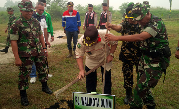 Pj Wako Bersama TNI Tanam 1.400 Pohon 