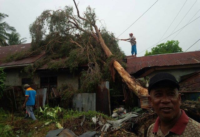 Angin Puting Beliung Kembali Terjang Dumai, 4 KK Diungsikan 