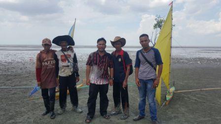 Warga Kuala Merbau, Meranti Semarakkan HUT RI dengan Gelar Jung Titis