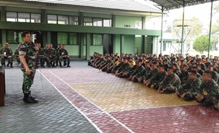 Danrem 031/WB Tutup Kegiatan Lomba Ton Tangkas Prajurit