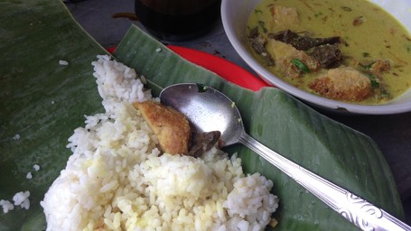 Wisata Kuliner di Bogor, Coba Soto Kuning yang Legendaris