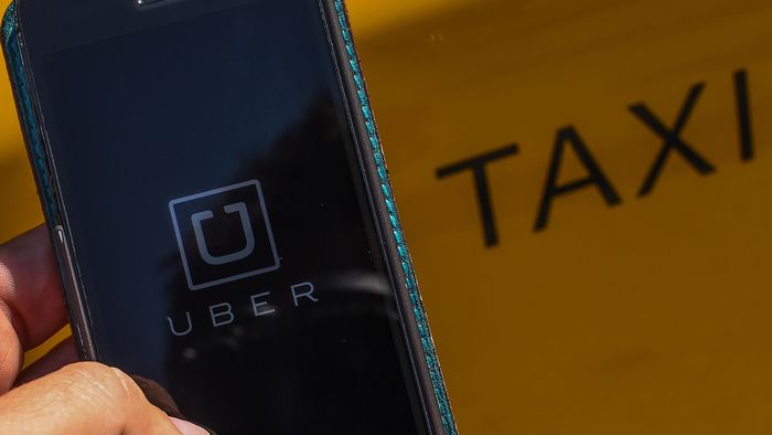 Uber Tak Ingin Urus Izin Usaha Jasa Transportasi