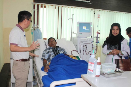 HUT ke-48, BPJS Kesehatan Cabang Tembilahan Kunjungi Pasien di RSUD Puri Husada