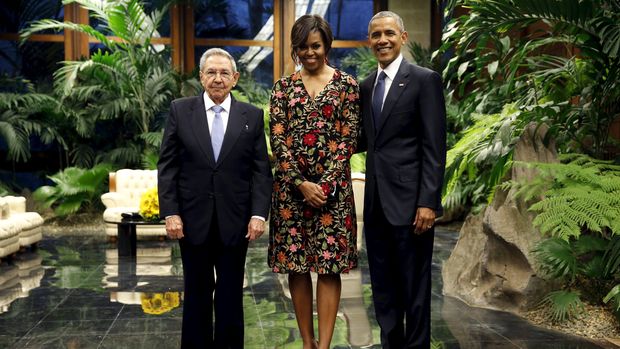 Pilihan Busana Michele Obama Jadi Sorotan Warga Kuba 