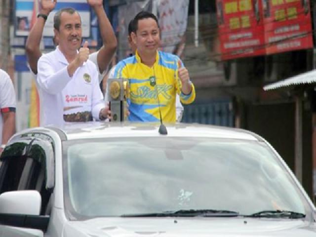 Bupati Arak Piala Adipura Keliling Kota Siak
