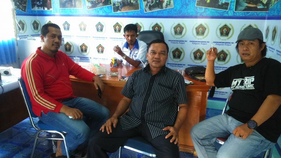 Kelakuan Pejabat Kampar, Makan Uang APBD Tapi Menetap dan Belanja di Pekanbaru