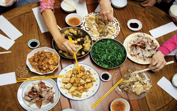 Warga Tionghoa Pekanbaru Dilarang Makan Ini di Imlek