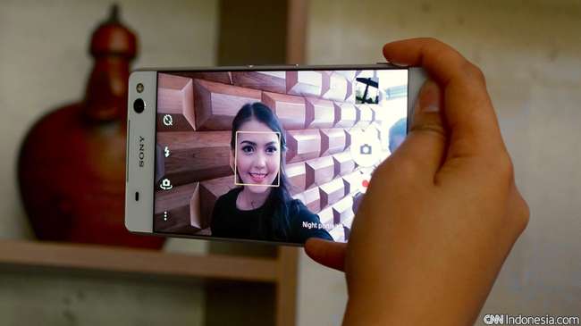 Sony Xperia C5 Ultra Usung Kamera 13 MP Depan Belakang 