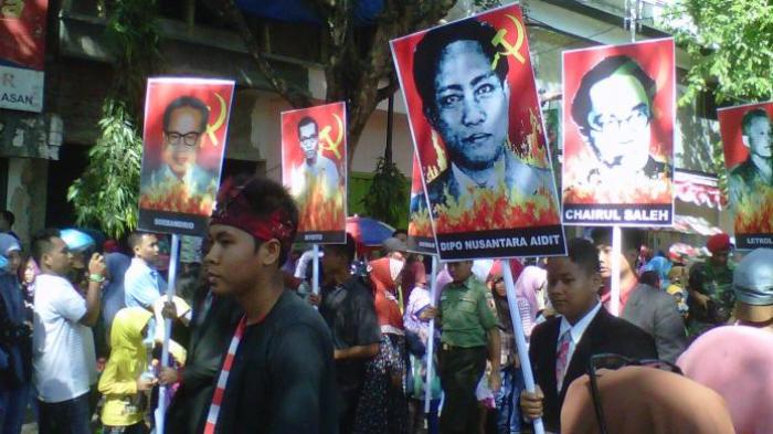 Tangkap Aktor Intelektual yang Perintahkan Bawa Simbol PKI dalam Karnaval