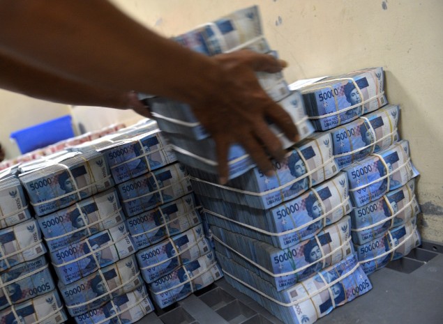 Gerak Rupiah Mendekati Level Rp13.500/USD