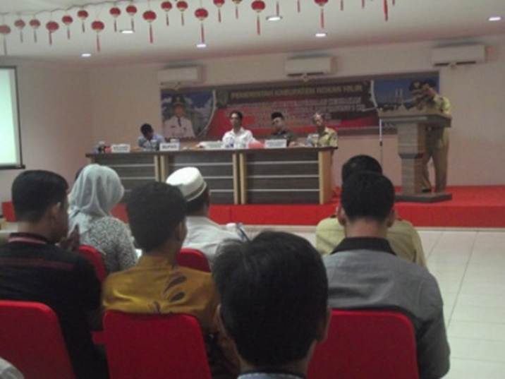 Plt Sekda Buka Rakor Kebijakan dan Operasional LPG 3 Kg