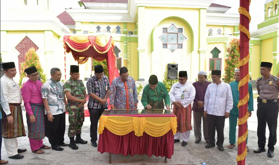 Pemkab Siak Terima CSR Dari Bank Riau Kepri 