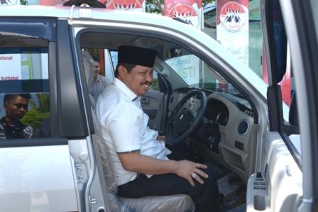 Bupati Bengkalis Serahkan Ambulance ke Lapas