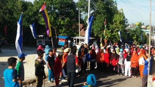 Dikira Warga Duri Ada Unjuk Rasa KDRT, Rupanya Jalan Santai Balik Alam Sambut HUT ke-71 RI