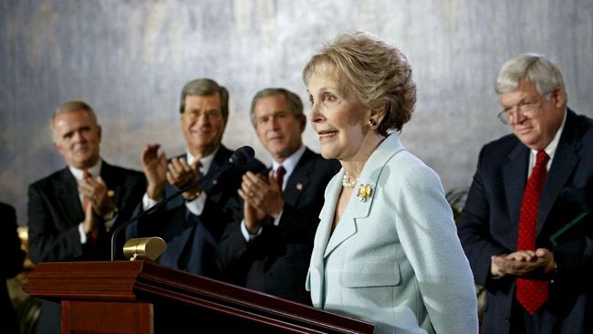 Barang Pribadi Ronald Reagan dan Nancy Akan Dilelang 