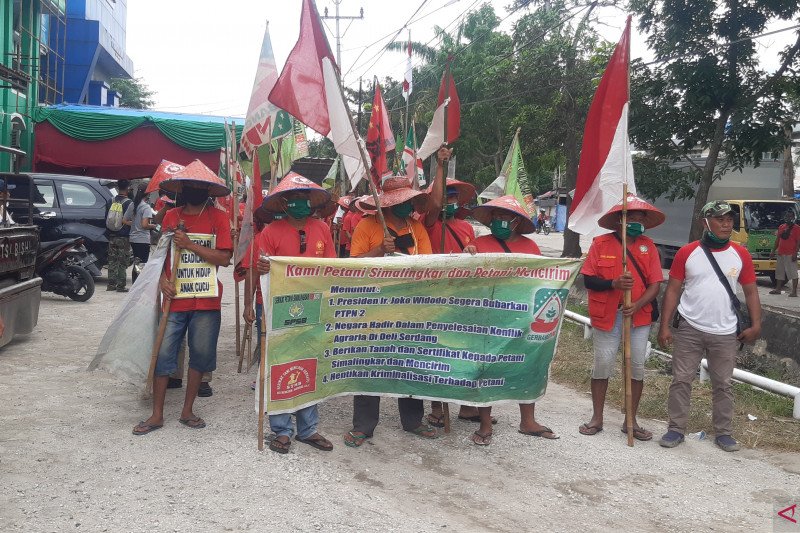 Aksi Protes Kelompok Petani Jalan Kaki Dari Medan ke Jakarta