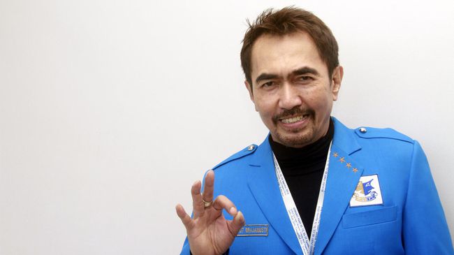 Pelapor Pemerkosaan Gatot Brajamusti ialah Penyanyi Latar 