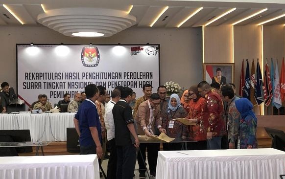 Rekapitulasi Suara Kuala Lumpur Berujung Perdebatan di KPU 