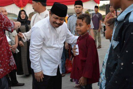 Bupati Bengkalis Ingatkan Perusahaan Bayarkan THR H-7 