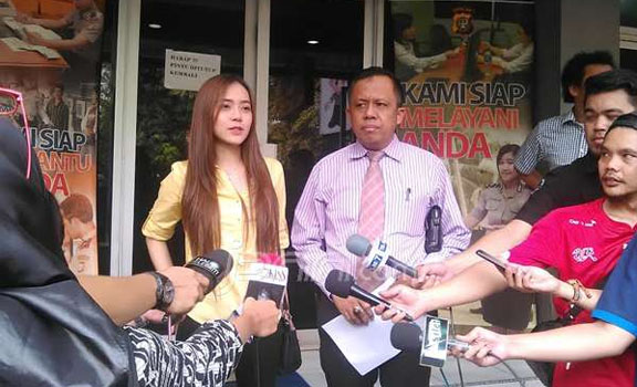 Sampai Sempat Hamil, Merasa Ditipu, Rere Laporkan Charly Setia Band ke Polisi