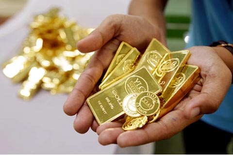 Harga Emas Antam Naik Rp1.000 Per Gram