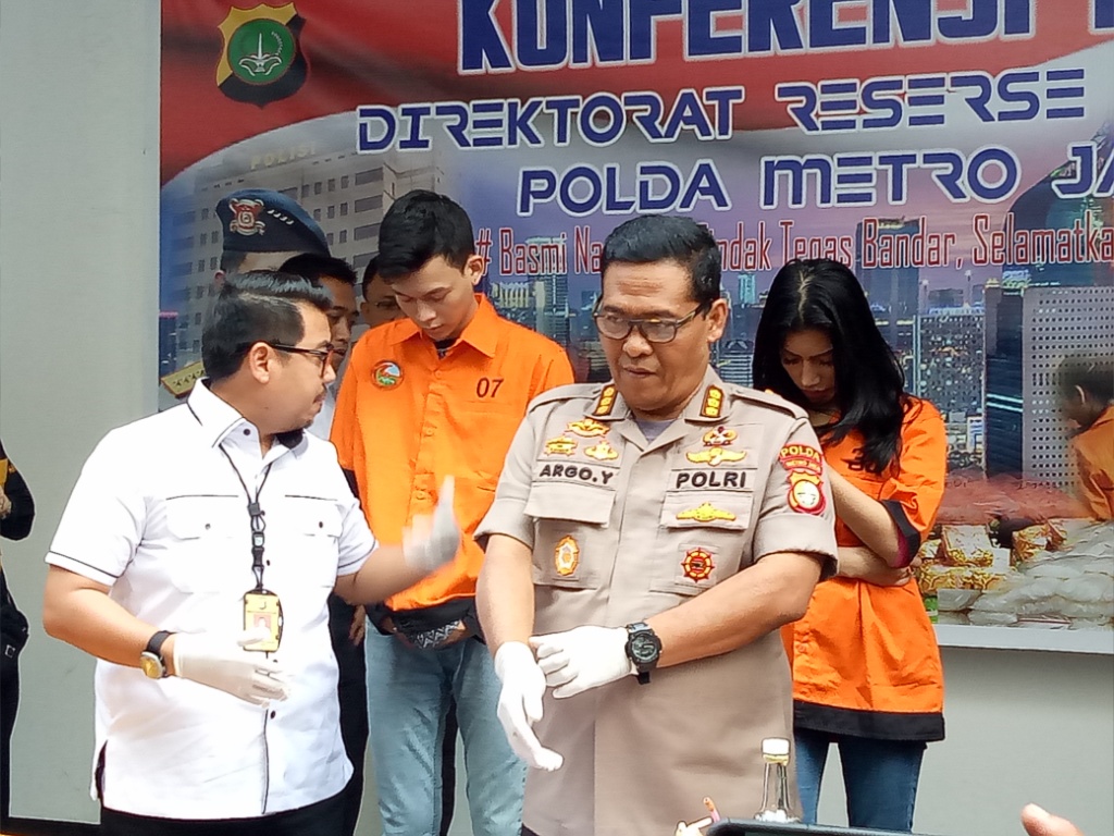 Selebgram Reva Alexa Nyabu untuk Begadang 