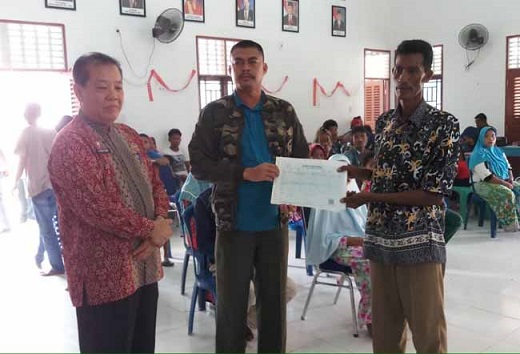 Disdukcapil Rekam Data Penduduk dengan Sistem Jemput Bola