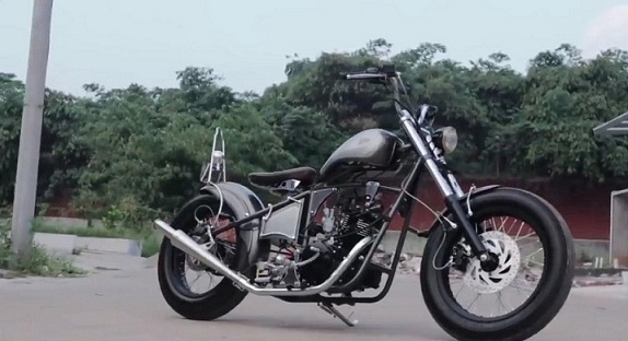 Terpakai Mesinnya Saja, Kawasaki W175 Disulap Menjadi Chopper 