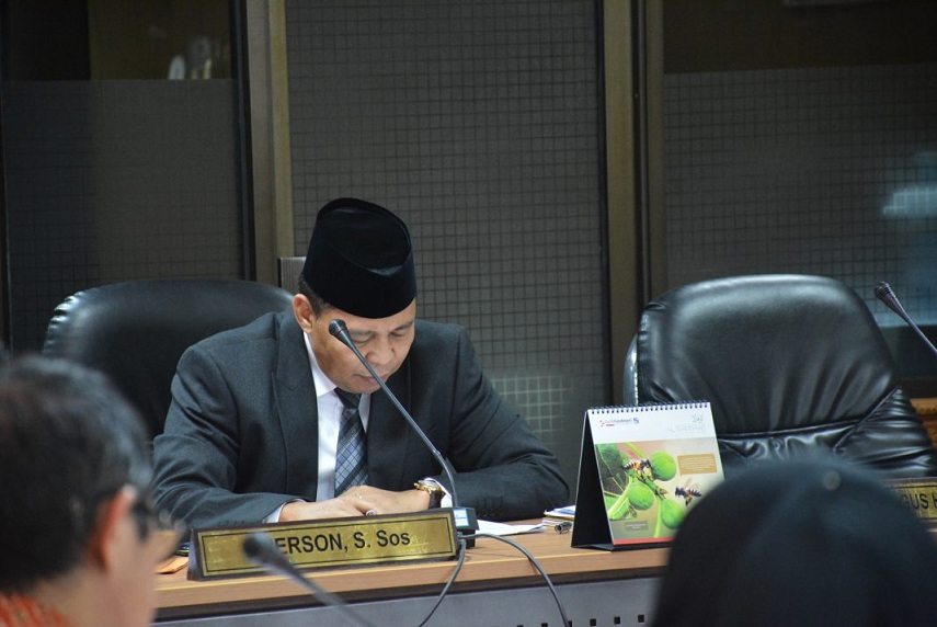 Komisi E Hearing dengan Dinas Perpustakan dan Arsip Riau