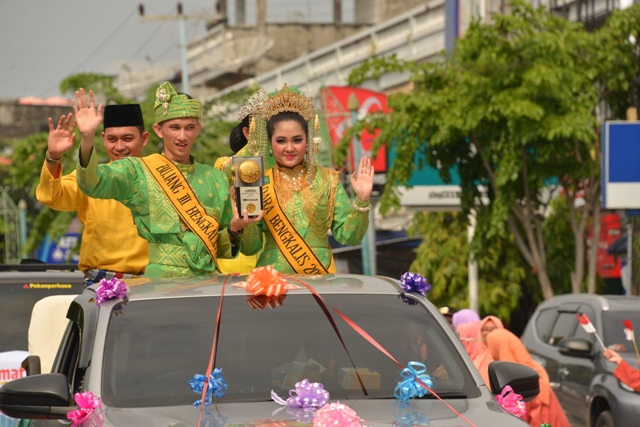 Piala Adipura 2017 Diarak Keliling Kota Bengkalis