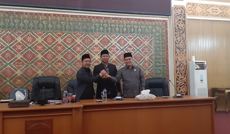 DPRD Pelalawan Gelar Paripurna Penetapan 7 Fraksi